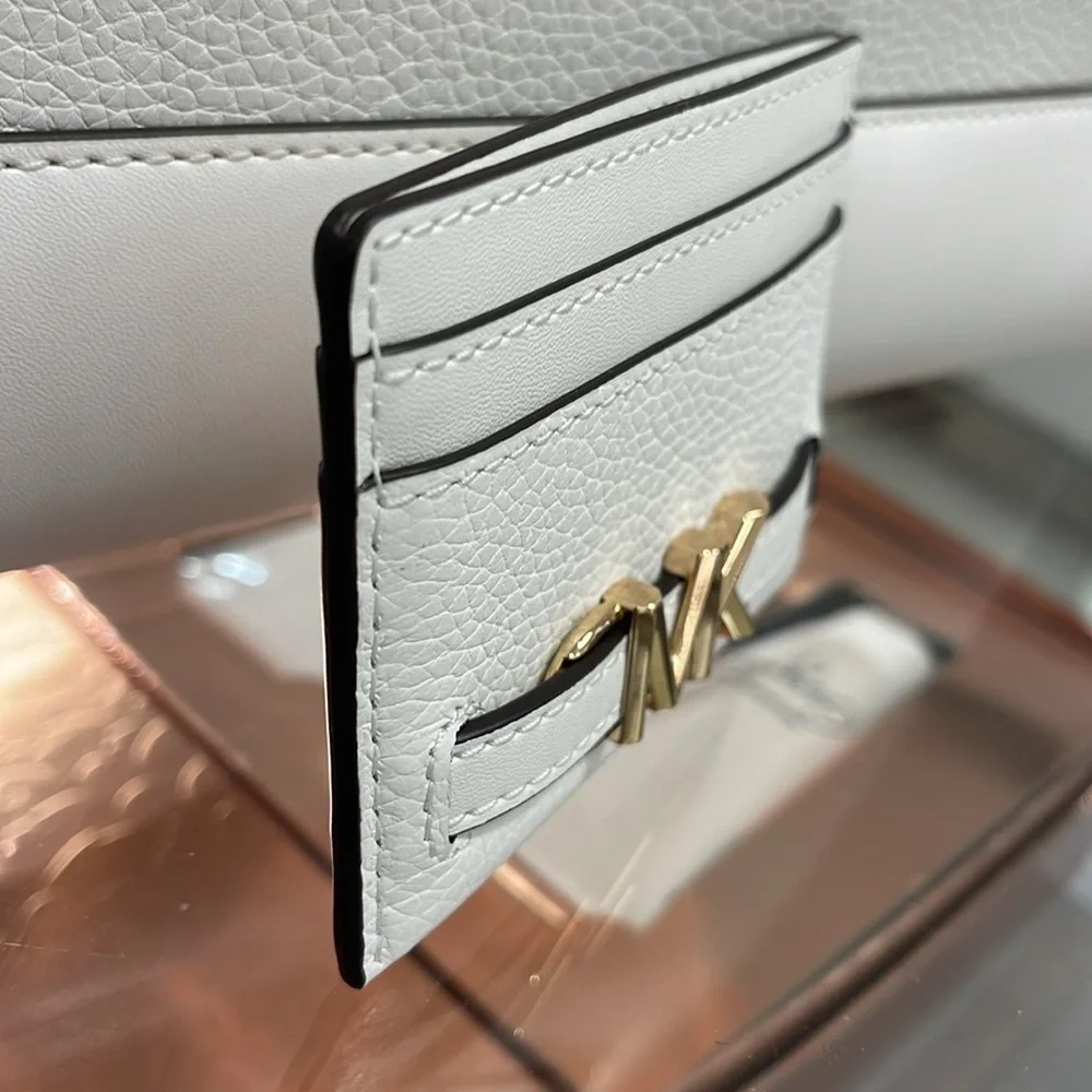 MICHAEL KORS
Reed Large Pebbled Leather Card Holder Case
Optic White 
NWT - Picture 2 of 16